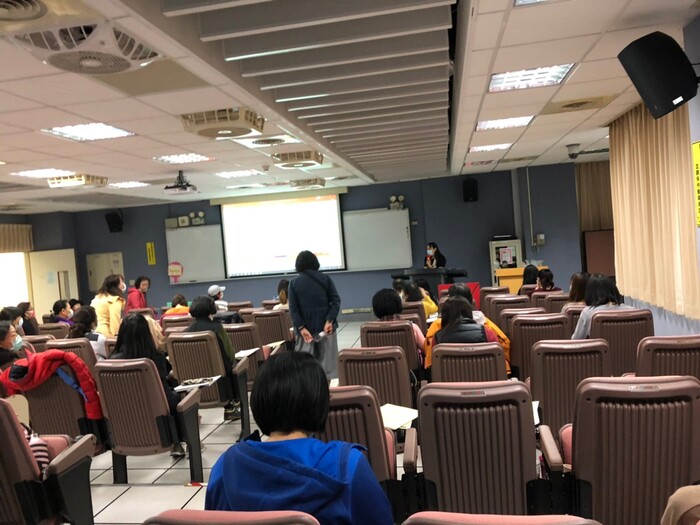 110年度保母人員專業訓練(自費班)上課花絮圖片